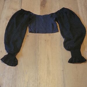 Urban Outfitters Black Long Sleeved Puffed Crop Top Size Medium